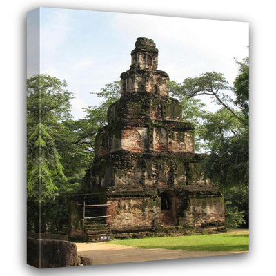 Satmahal Prasada, sri lankais