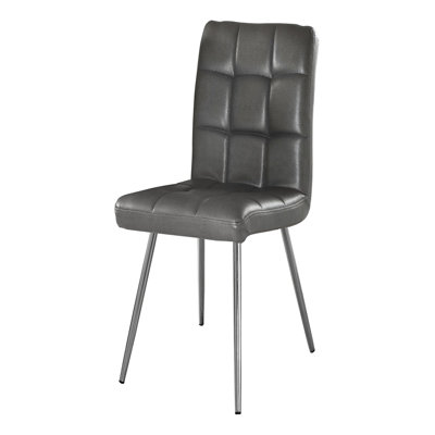 Ensemble de chaises rembourrées élégantes et confortables pour une expérience culinaire confortable.