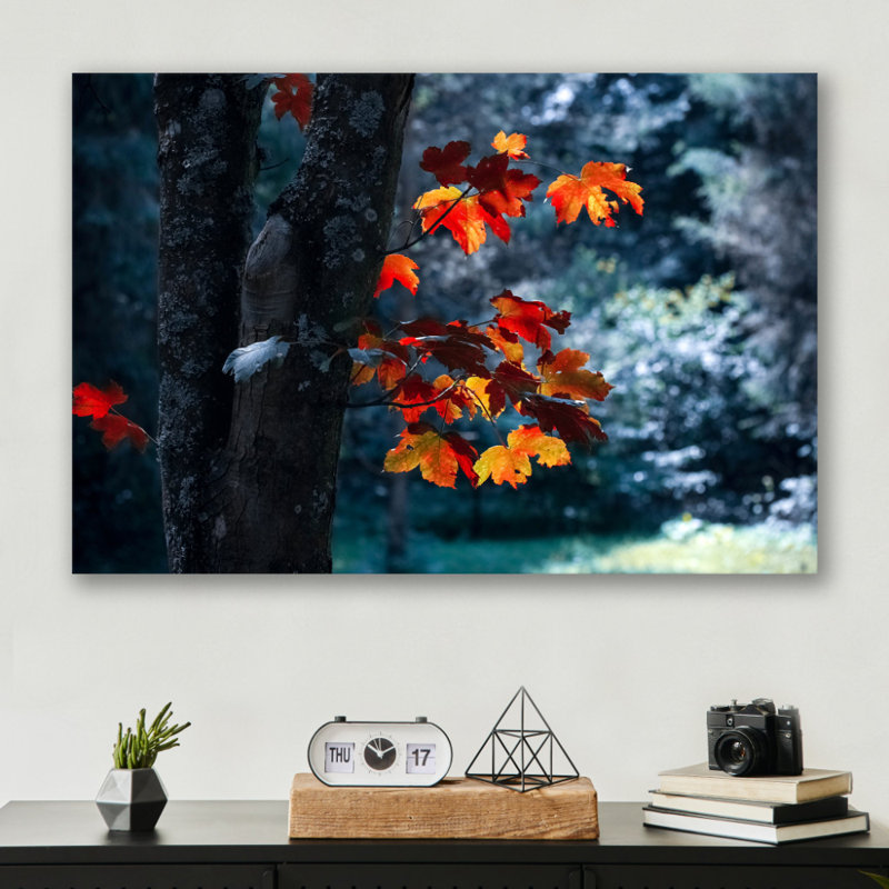 Maple Leaf Print - Autumn Nature Wall Art - Canadian Maple Leaf Canvas Poster - Seasonal Fall Foliage Artwork - Rustic Nature Decor - Minimal Botanical Wall Hanging - Modern Home Decoration Art Print