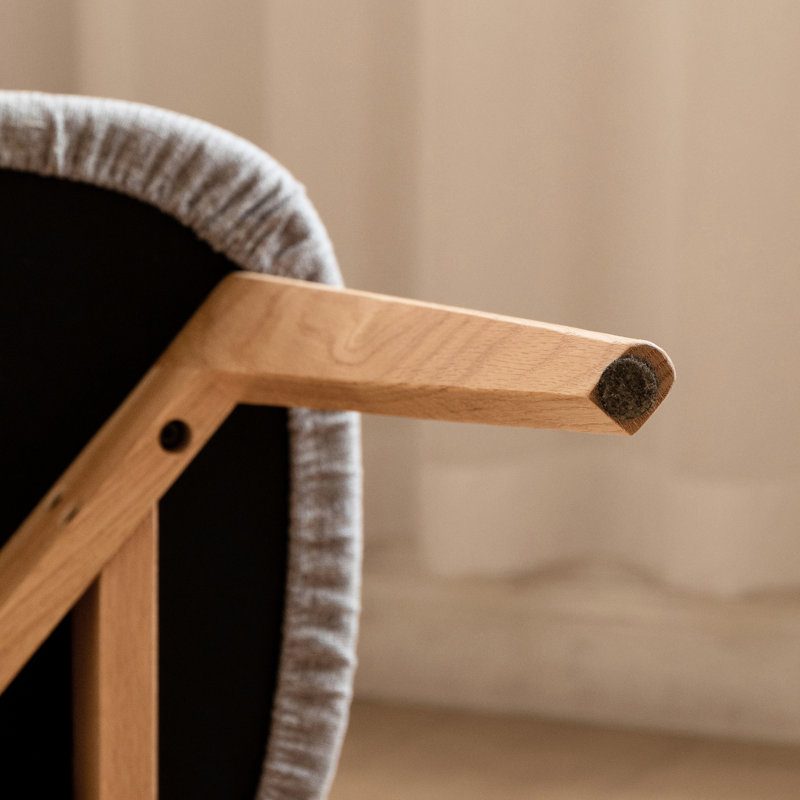 Chaise de salle à manger en chêne avec colonne vertébrale confortable et pieds antidérapants pour plus de stabilité