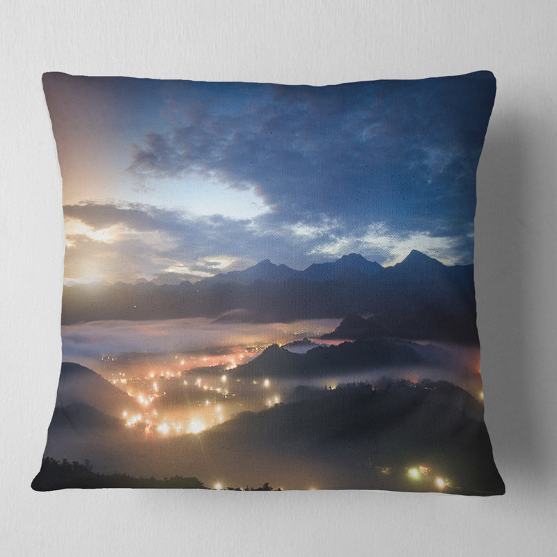 Coussin décoratif en soleil de soleil d’été nuageux, 18 po x 18 po, Coussin décoratif