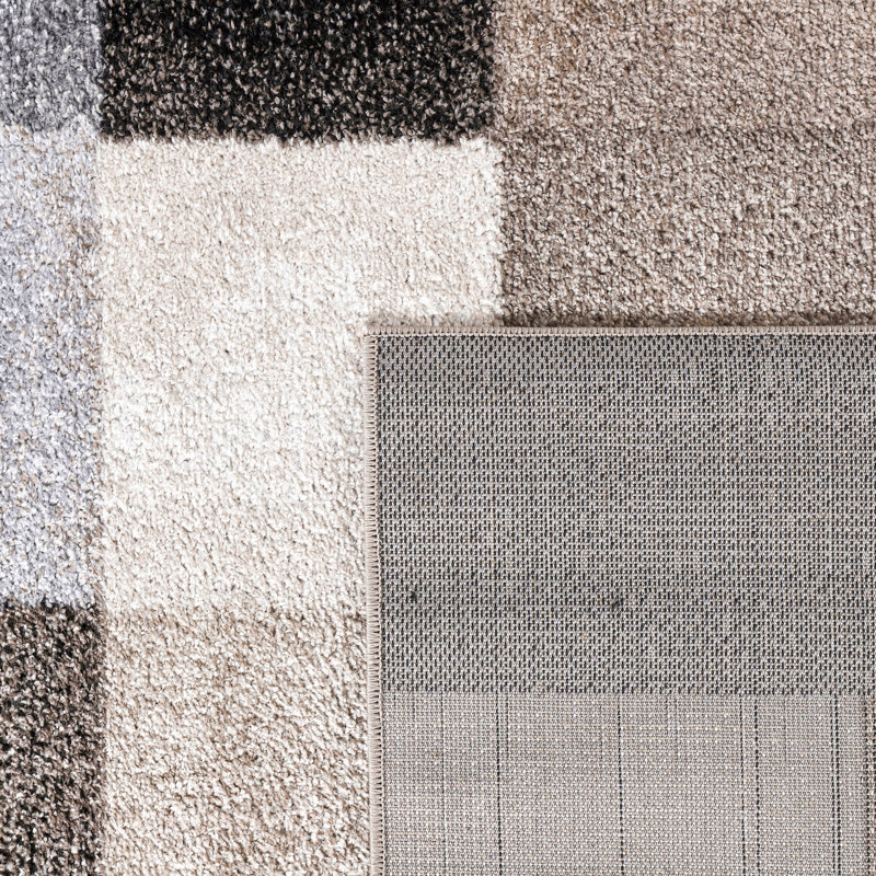 Checkered Area Rug in Patchwork Style in Beige and Grey, Rectangle 6'7" x 9'2"