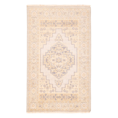 Jules Serapi Beige Rug 5'2" x 8'10"