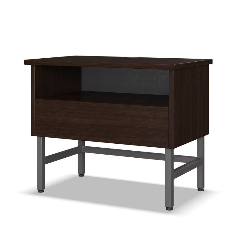 Queen Nightstand, Cafelle