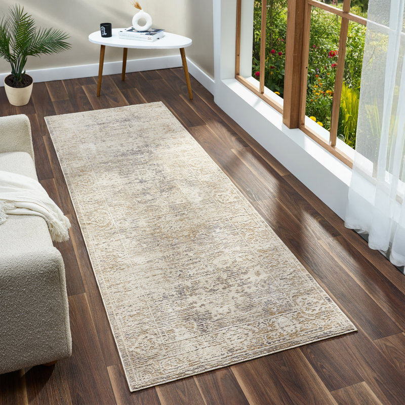 Tapis d'intérieur floral délavé Kwamane, Tapis de couloir 2 pi 7 po x 7 pi 10 po