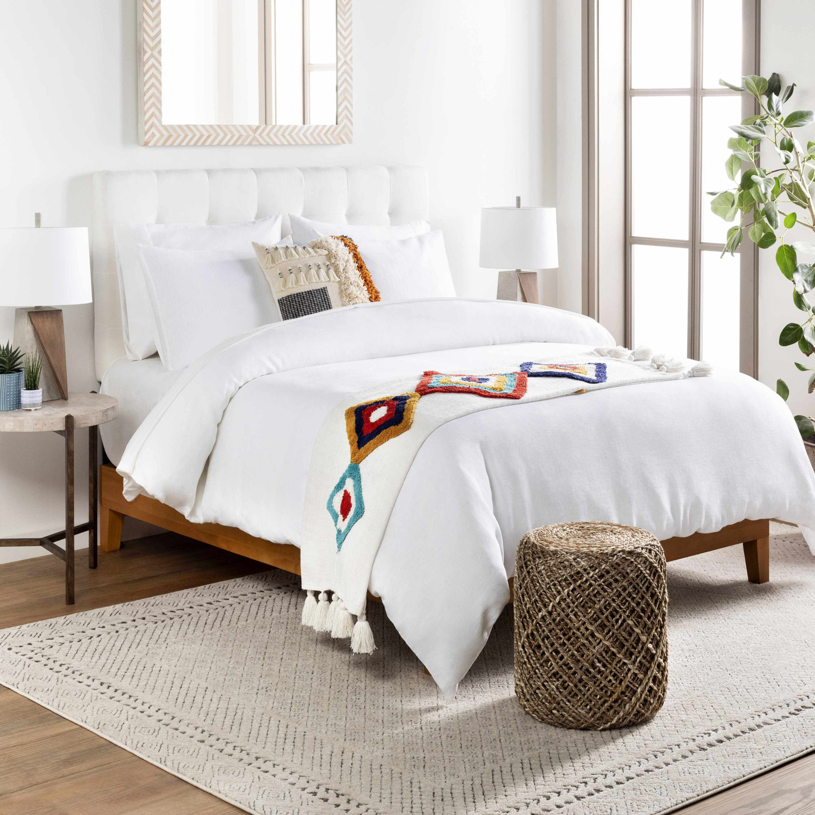 Pia Linen Duvet Cover Set, Full Duvet Cover + 2 Shams, White