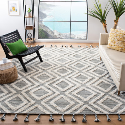 Alimatou Hand Tufted Wool Geometric Rug