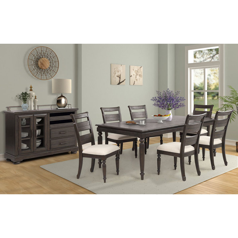 Courtlan Extendable Dining Set, 7 Pieces: Table, 6 Chairs