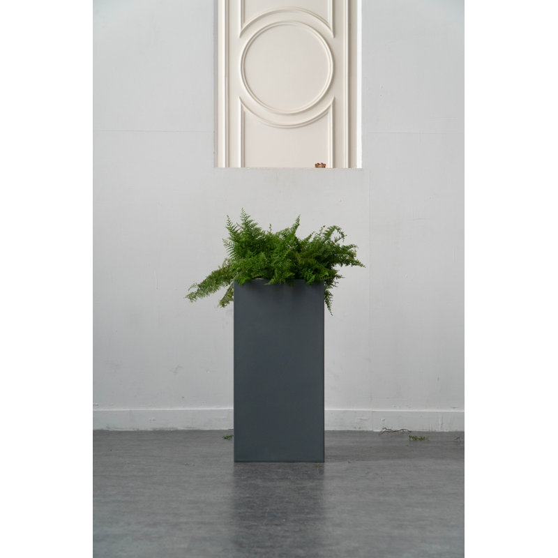 Pot à fleurs Eastvale FiberStone, H 23,5 po x l 11,75 po x p 11,75 po, Gris
