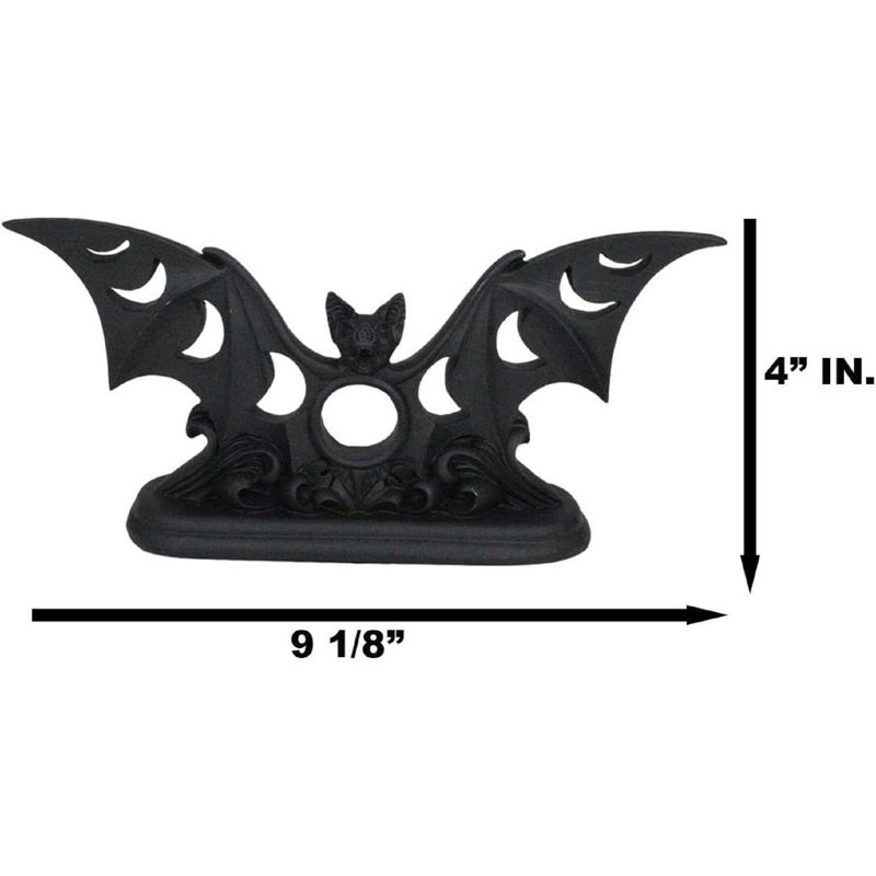 Herrle Herrle forge l'esprit gothique de la créature de la nuit