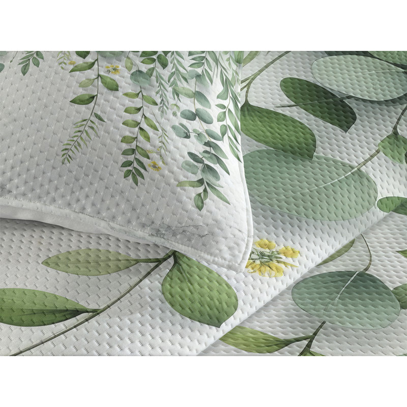 Floral Coverlet, Queen Coverlet + 2 Standard Shams
