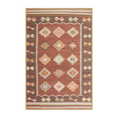 Tapis brun Sareeta
