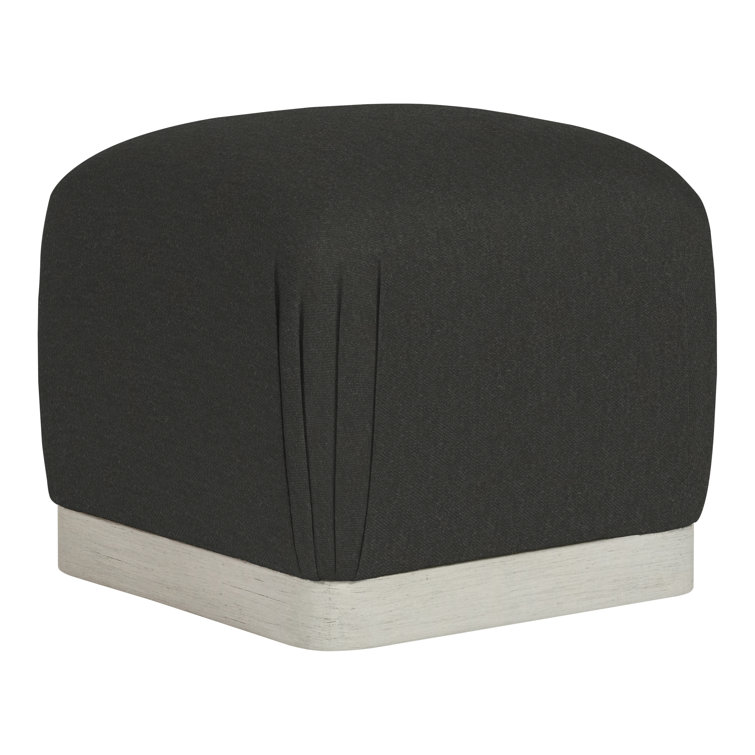 Nola Ottoman