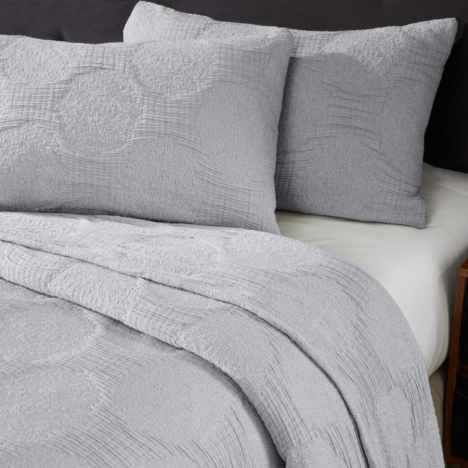 Tanta Cotton Medium Weight Textured Modern Circles Woven Coverlet, Denim Blue, Queen Coverlet
