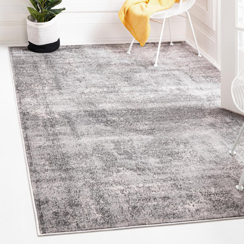 Janousek Oriental Indoor Rug, Rectangle 3'1" x 5'3"