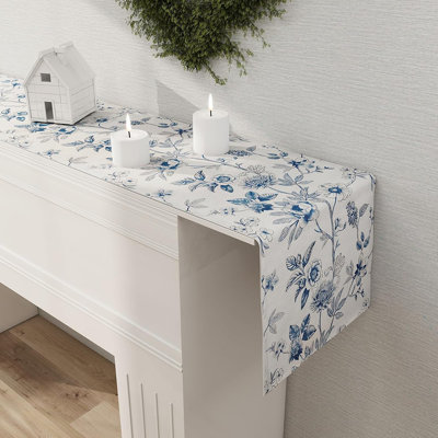 Chemin de table floral bleu et blanc - Bleu / blanc - Croquis monochrome de pivoines et de marguerites pour la cuisine, la salle à manger et les fêtes