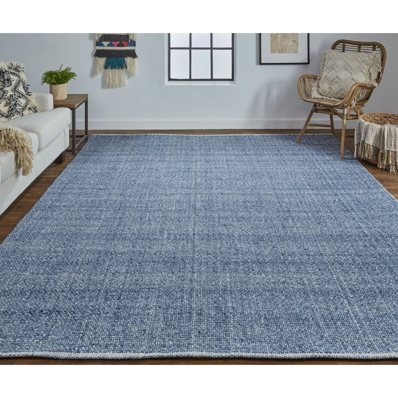 Fleurette Handmade Blue Rug, Rectangle 8' x 10'