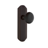 Deco Plate with Black Porcelain Door Knob