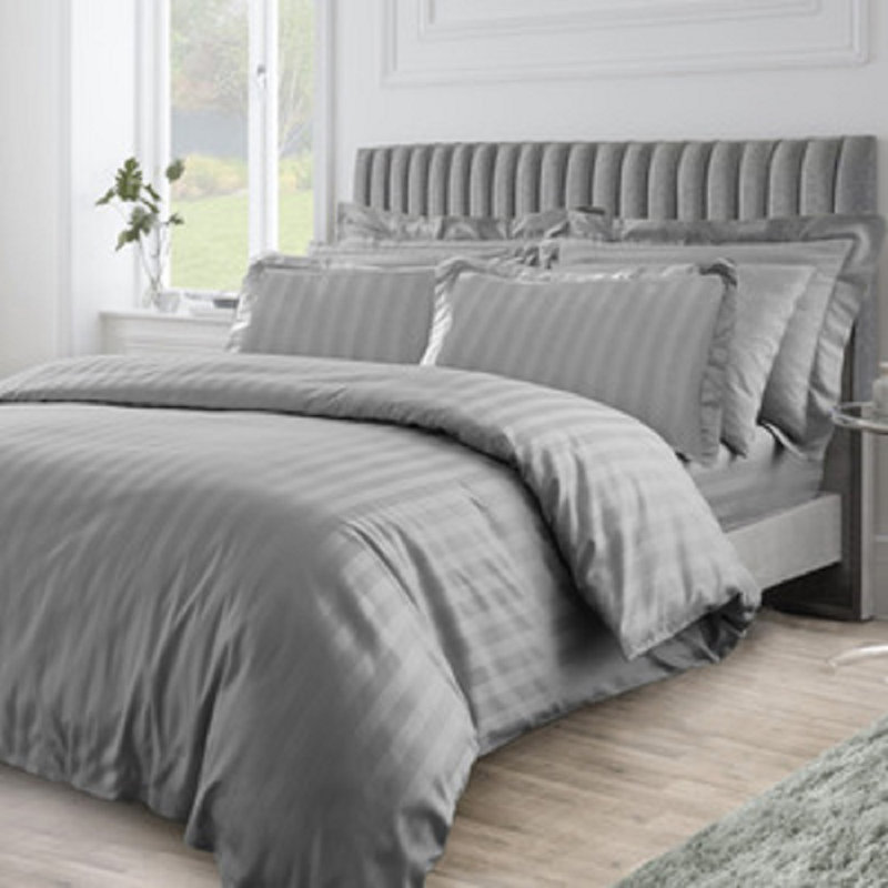 Polyester Striped Duvet Cover Set with Pillowcases, Charcoal