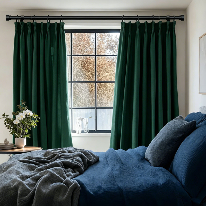Tringle à rideaux robuste réglable de 66 po à 120 po 1 po avec fleurons décoratifs, utilisation dans plusieurs pièces, Noir