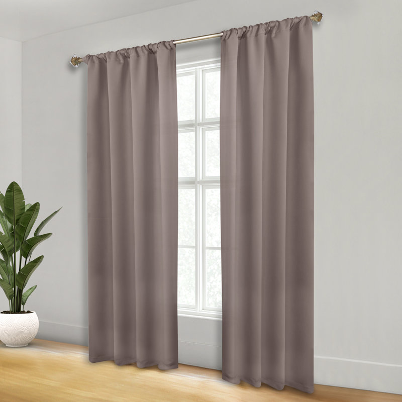 Paire de rideaux obscurcissant avec passe-tringle Moriah Millendon, L 36 po x L 84 po, Taupe