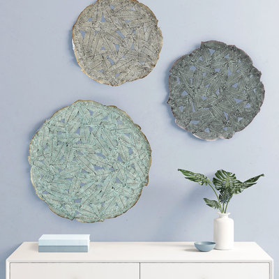 3 pièces d'art mural en métal texturé en plumes texturées bleues - 20 po, 17,25 po, 14,25 po de diamètre