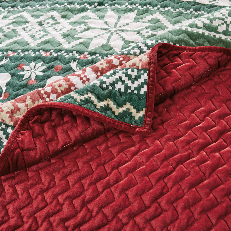Fair Isle Red and Green Reversible Twin Microfiber Quilt Set