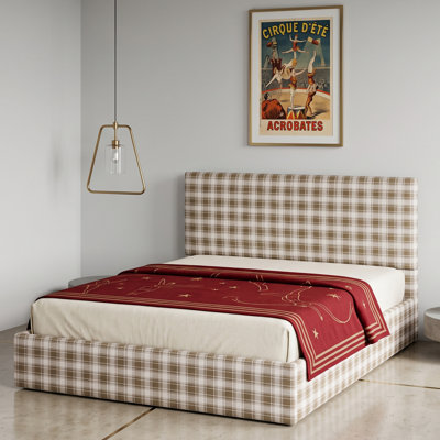 Lit plateforme tapissier Modern Farmhouse avec tête de lit écossaise et rangement relevable