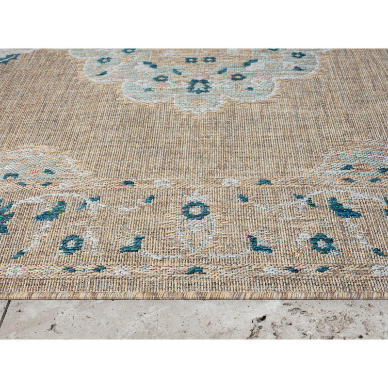 Kiarrah Flatweave Oriental Indoor Rug, Rectangle 5' x 6'11"