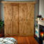 Double porte de grange pliante en bois d'aulne sans finition avec quincaillerie coulissante en bois-102356064