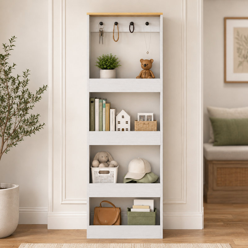 Unité de rangement ultra-mince (69 pouces de hauteur) avec une porte blanche de style antique, quatre tablettes et cinq crochets; une étagère étroite et polyvalente convenant à divers environnements.