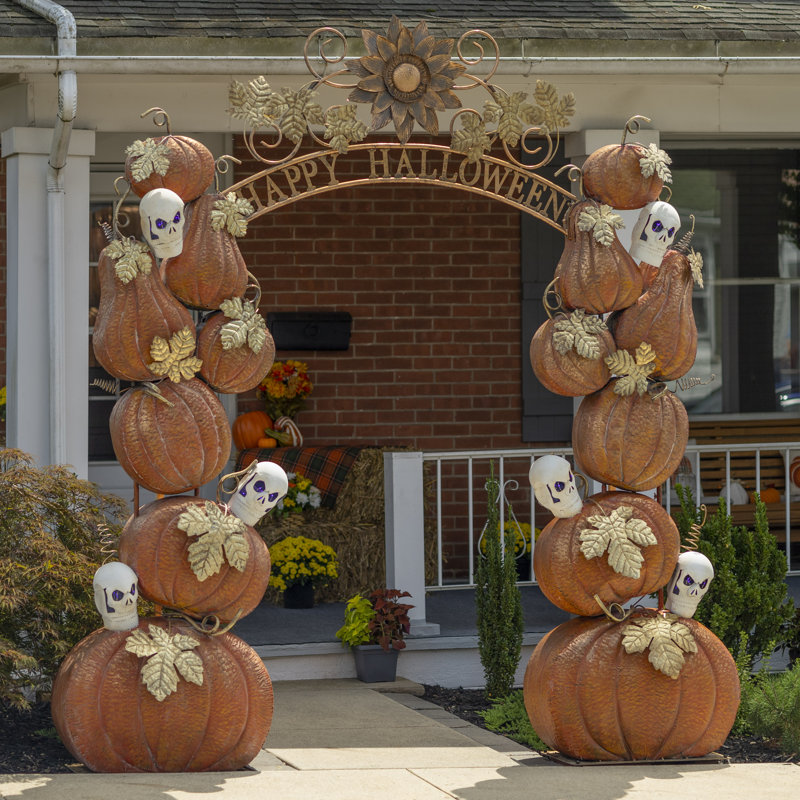 Large Happy Halloween Arch with Pumpkins and Skulls