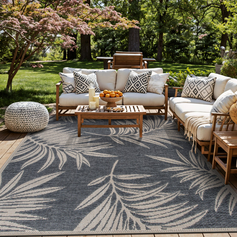 Tapis intérieur / extérieur bleu / gris / ivoire à motif floral Dowd, Rectangle 8 pi 8 po x 12 pi
