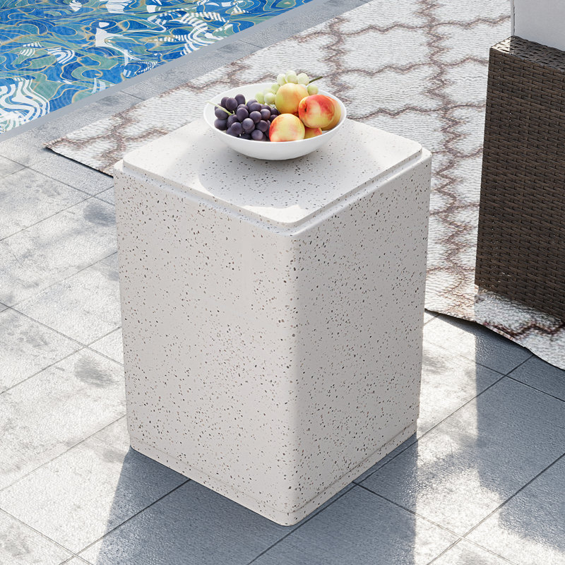14 "W Square Concrete Side Table