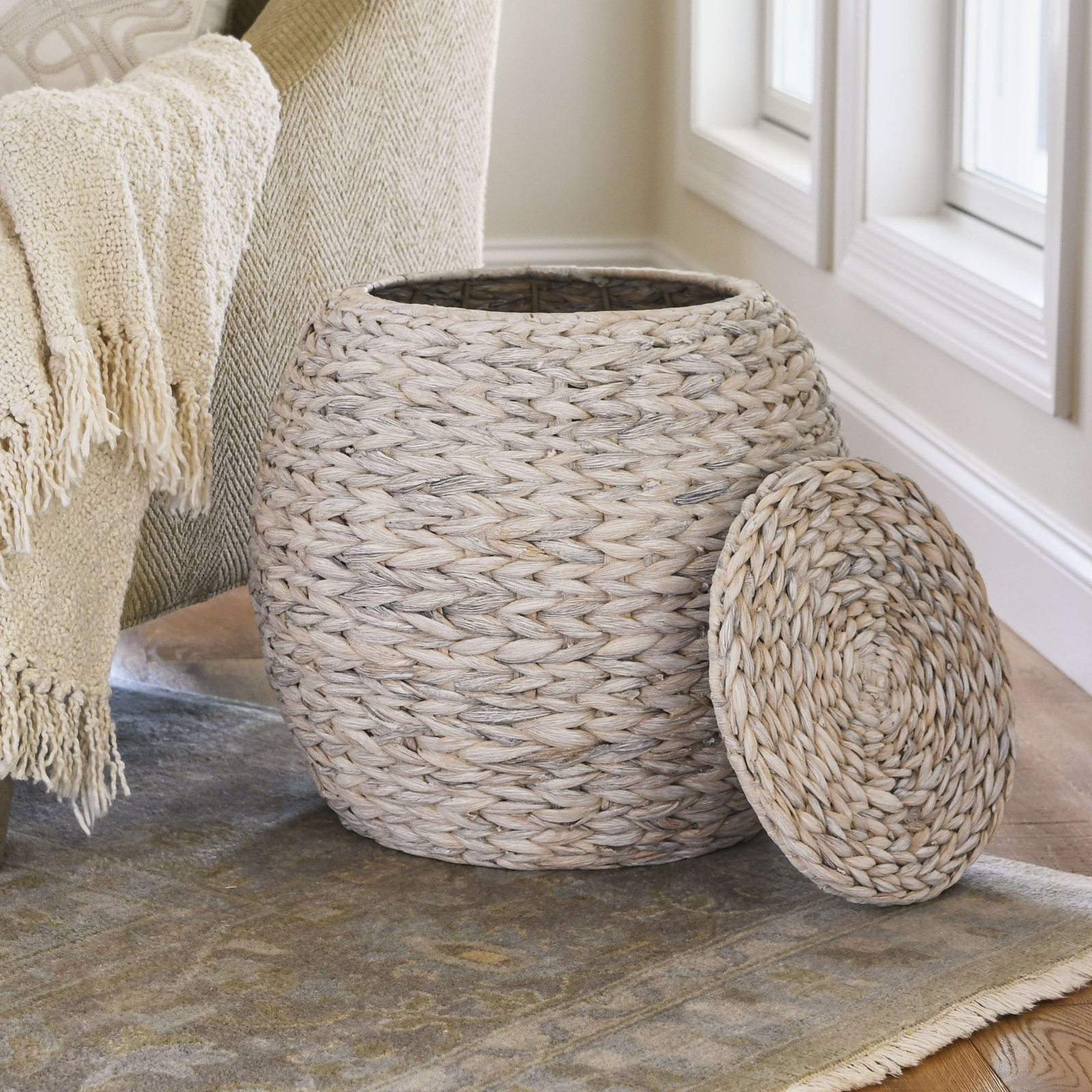 Baudette End Table, Washed White