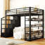 Grand lit mezzanine en métal avec tablettes de rangement, armoires et garde-robe