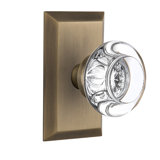 Studio Plate with Round Clear Crystal Door Knob