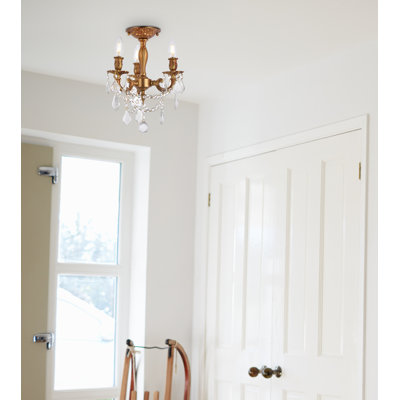 Lustre classique / traditionnel à 3 lumières de style bougie avec détails en cristal Ashmin
