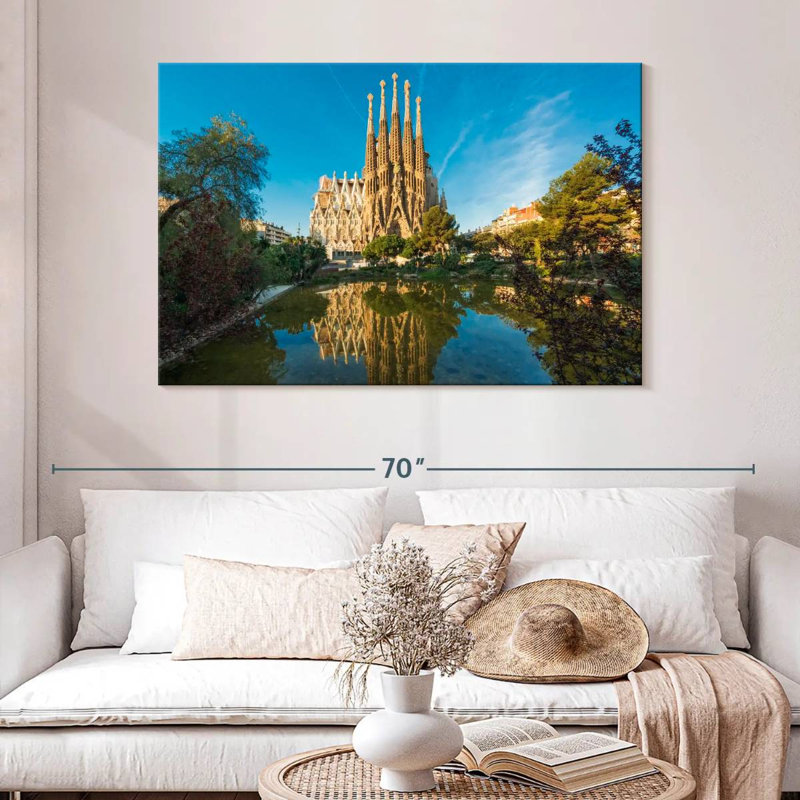 Ravi Sagrada Familia à Barcelone, H 32 po x l 48 po