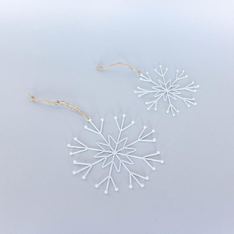 Ensemble de 2 décorations de flocons de neige de tailles variées