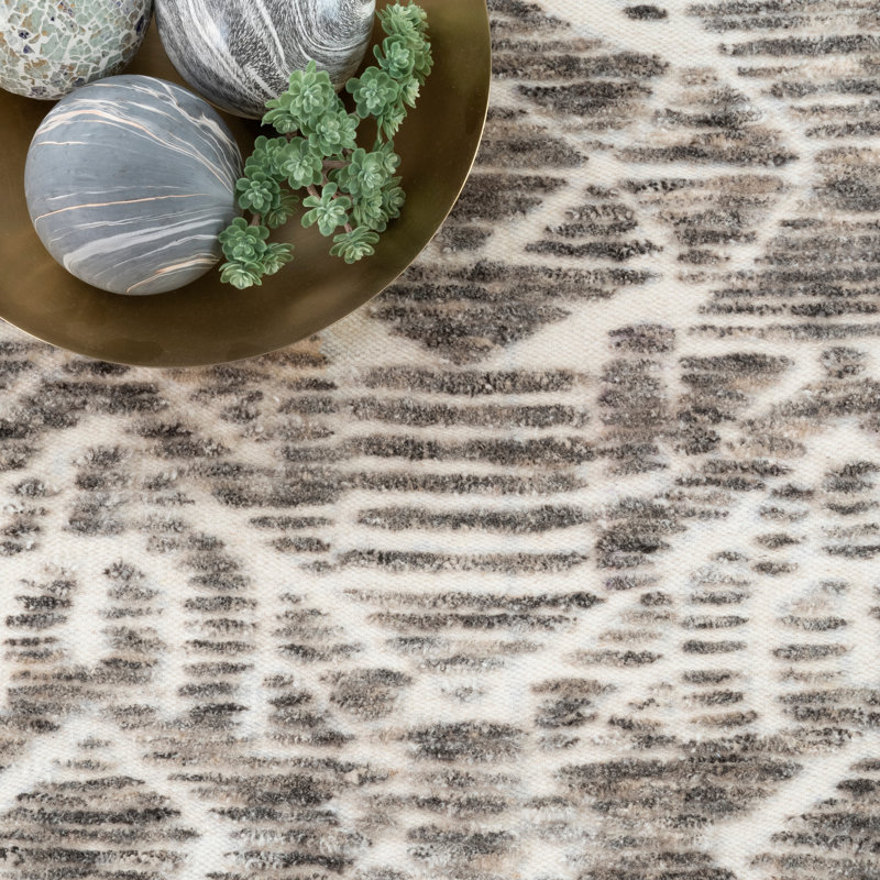 Handmade Grey Area Rug, Rectangle 5' x 8'