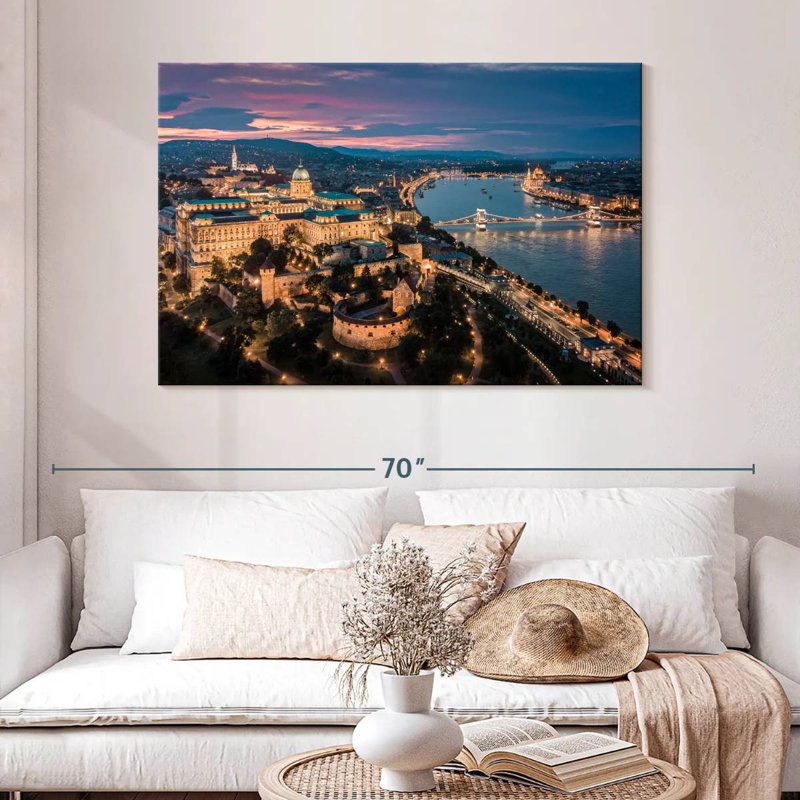 Nicci Budapest la nuit, H 32 po x l 48 po