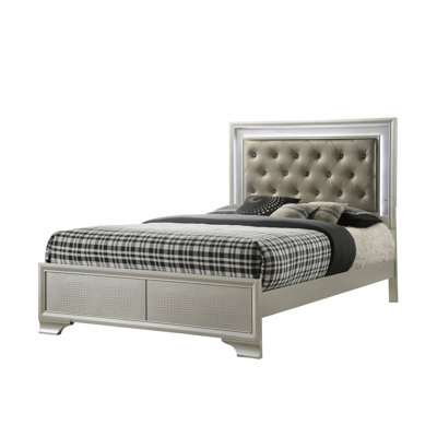 Glamorous Bedroom Led Panel Bed With Crocodile Skin And Faux Diamond Details Full Size Finish Crystal Accents Slat System
