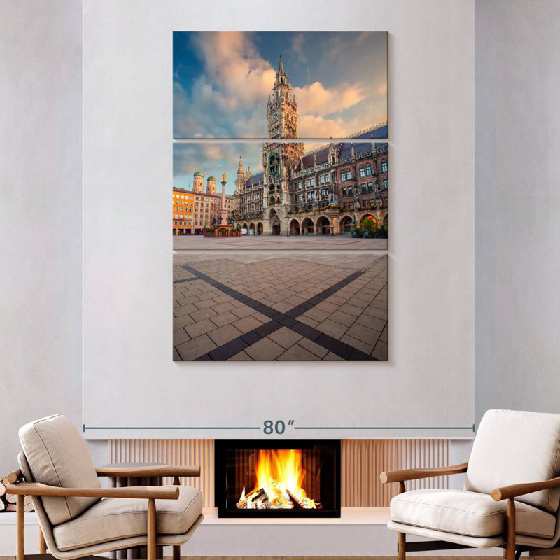 Masam Mary's Square Munich, H 74 po x l 48 po