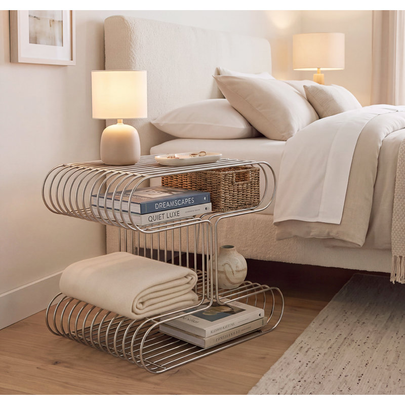 Table d'appoint moderne en métal argenté avec porte-revues, table de bout en forme de H avec tablette de rangement ouverte pour le salon, la chambre à coucher et le bureau