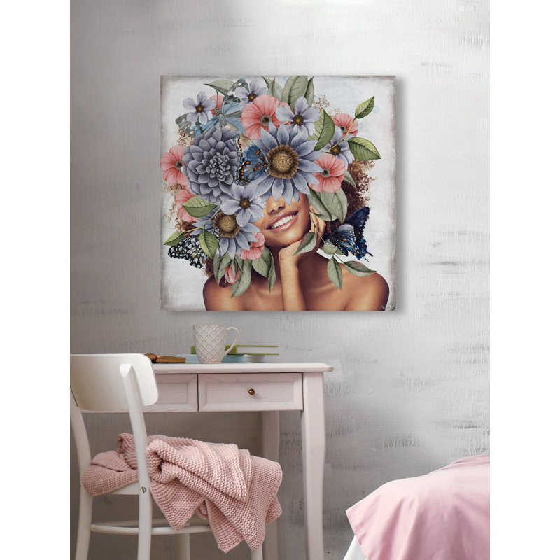 «A Glowing Smile» par - Impression sur toile tendue, H 24 po x l 24 po x 1,5 po