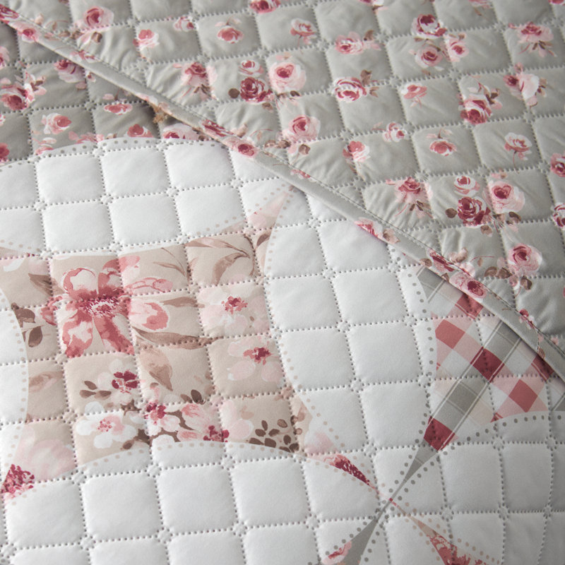 Pinsonic Patchwork Quilted 220x230cm Bedspread