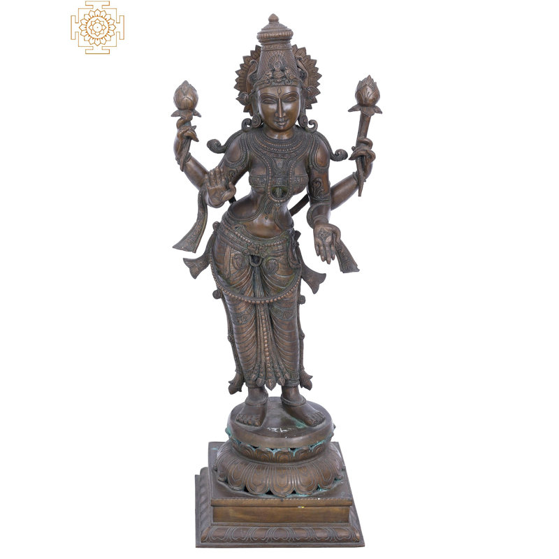 Statue déesse debout Lakshmi Madhuchista Vidhana