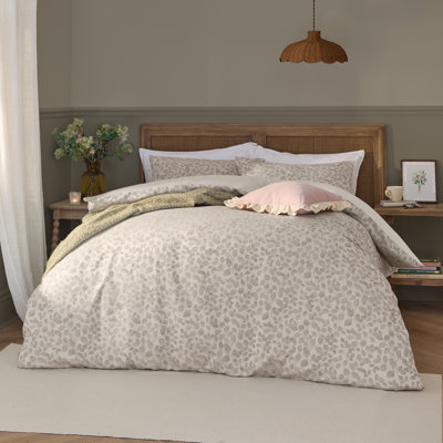 Grace Leaf Floral Duvet Cover Set