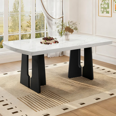Table de salle à manger 63 po moderne en faux marbre - plateau en marbre noir / blanc avec pieds géométriques robustes, table de cuisine et de salle à manger élégante pour la maison, appartement, bureau, facile à assembler